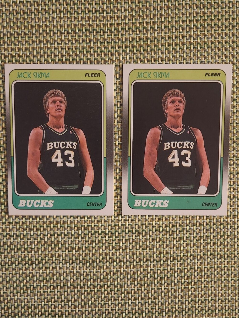 Jack Sikma  Fleer Milwaukee Bucks Basketball Cards